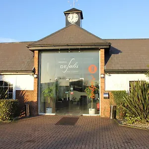 desalis-hotel-london-stansted.cambridgehotelsuk.com/